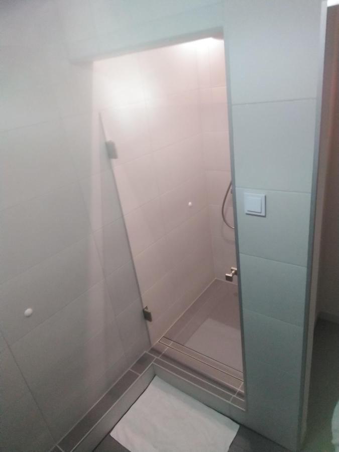 Апартаменти Apartament Zielona Wierzba Blisko Sky Tower Вроцлав Екстер'єр фото